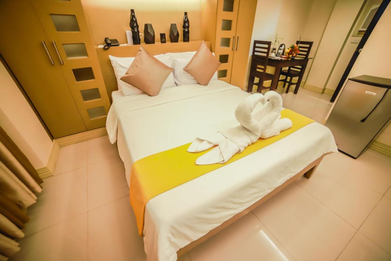 Villa Esmeralda Bryan'S Resort Hotel And Restaurant Palayan City Kültér fotó