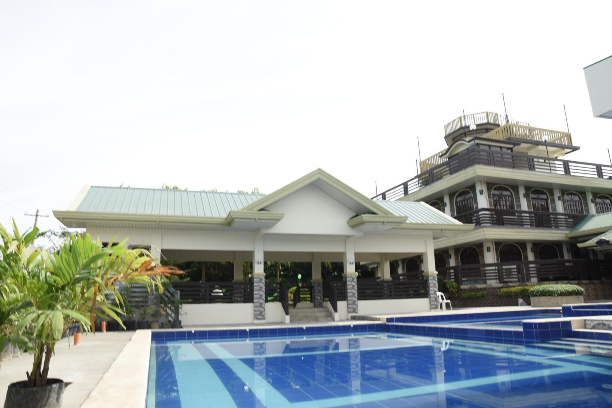 Villa Esmeralda Bryan'S Resort Hotel And Restaurant Palayan City Kültér fotó